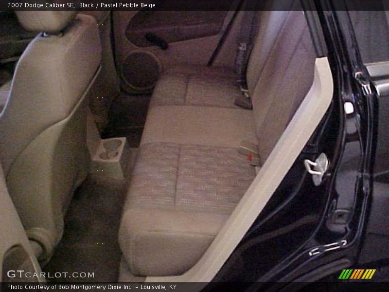 Black / Pastel Pebble Beige 2007 Dodge Caliber SE