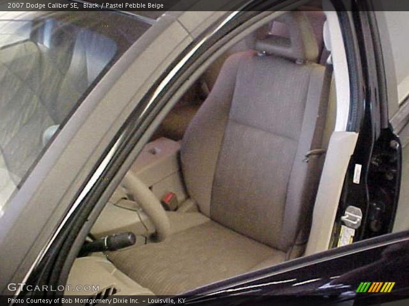 Black / Pastel Pebble Beige 2007 Dodge Caliber SE