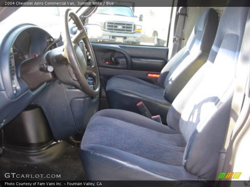 Summit White / Blue 2004 Chevrolet Astro Commercial Van