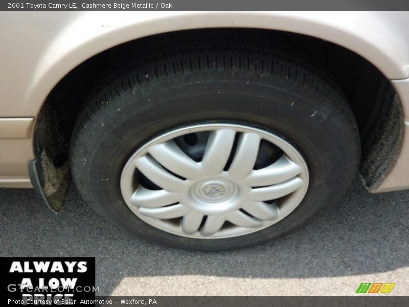 Cashmere Beige Metallic / Oak 2001 Toyota Camry LE