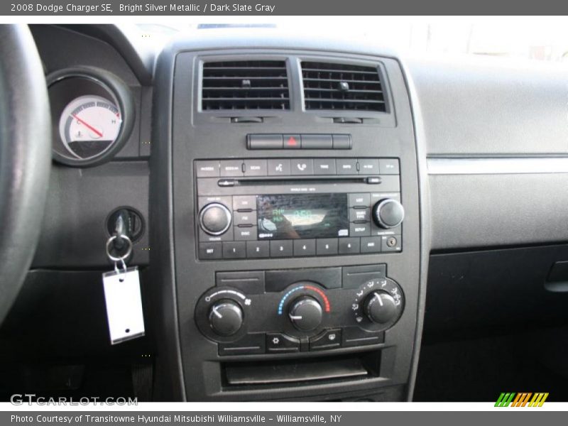 Bright Silver Metallic / Dark Slate Gray 2008 Dodge Charger SE