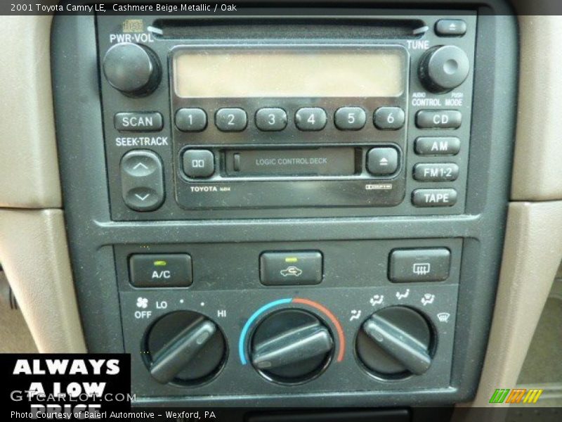 Cashmere Beige Metallic / Oak 2001 Toyota Camry LE