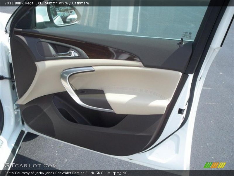 Summit White / Cashmere 2011 Buick Regal CXL
