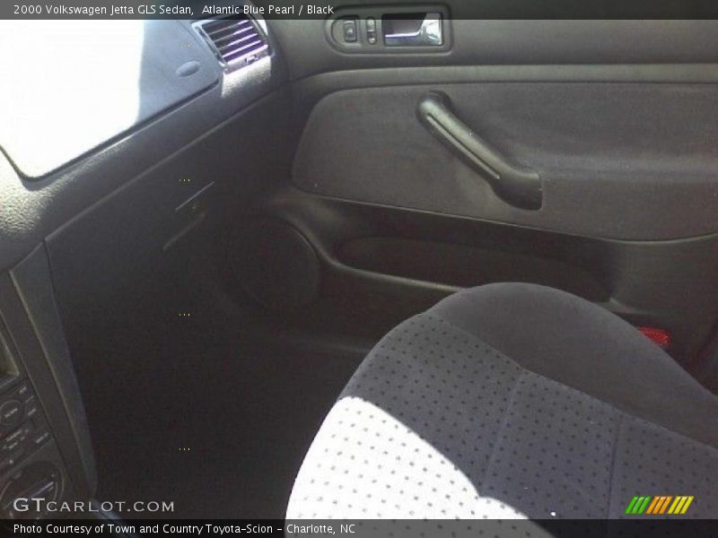 Atlantic Blue Pearl / Black 2000 Volkswagen Jetta GLS Sedan