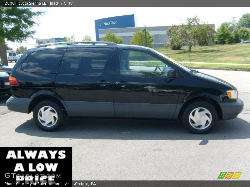 Black / Gray 2000 Toyota Sienna LE