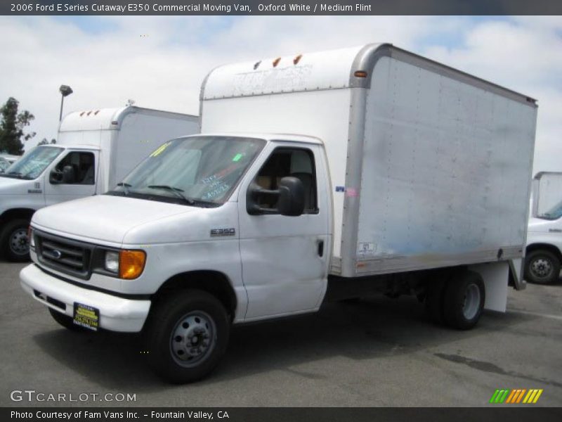 Oxford White / Medium Flint 2006 Ford E Series Cutaway E350 Commercial Moving Van