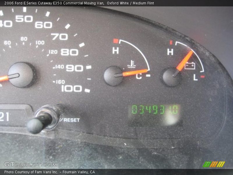 Oxford White / Medium Flint 2006 Ford E Series Cutaway E350 Commercial Moving Van