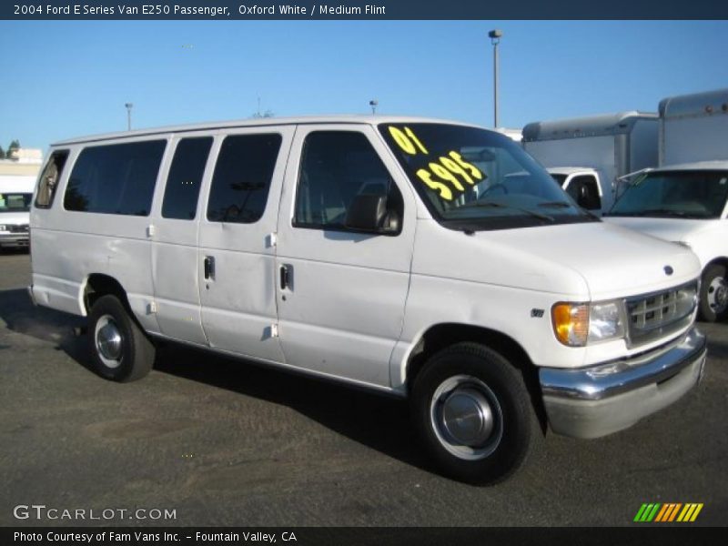 Oxford White / Medium Flint 2004 Ford E Series Van E250 Passenger