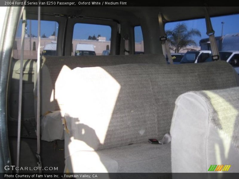 Oxford White / Medium Flint 2004 Ford E Series Van E250 Passenger