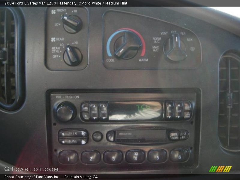 Oxford White / Medium Flint 2004 Ford E Series Van E250 Passenger