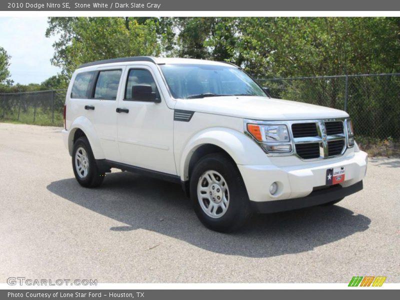 Stone White / Dark Slate Gray 2010 Dodge Nitro SE