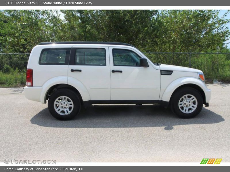 Stone White / Dark Slate Gray 2010 Dodge Nitro SE