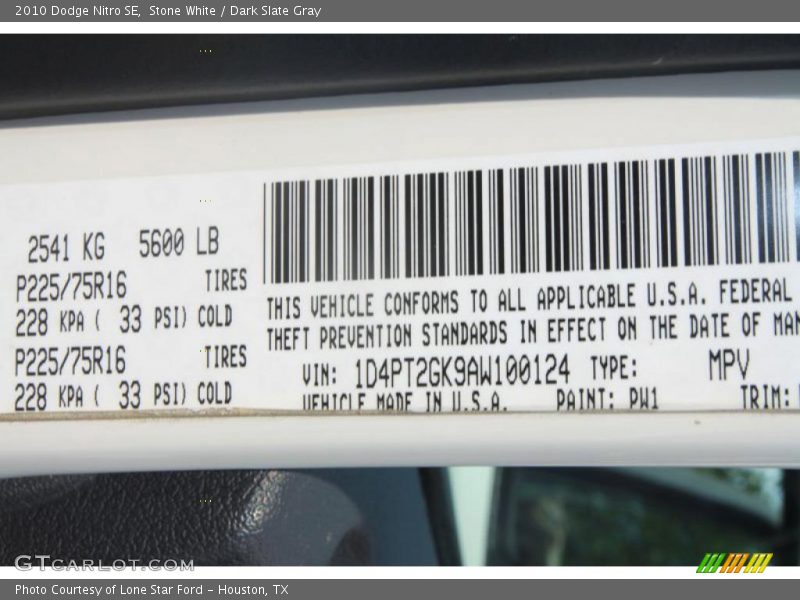 Stone White / Dark Slate Gray 2010 Dodge Nitro SE