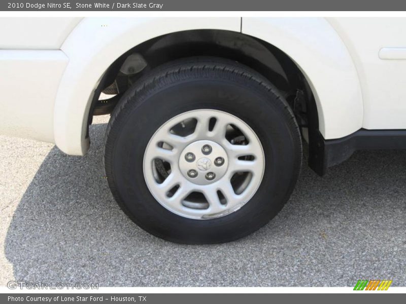 Stone White / Dark Slate Gray 2010 Dodge Nitro SE