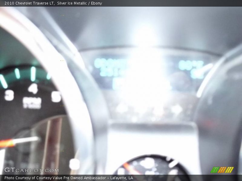Silver Ice Metallic / Ebony 2010 Chevrolet Traverse LT