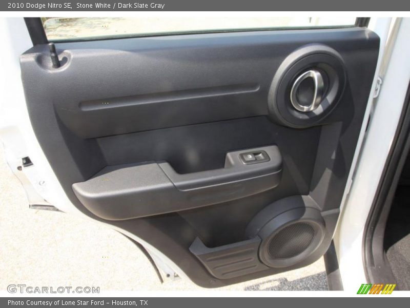 Stone White / Dark Slate Gray 2010 Dodge Nitro SE