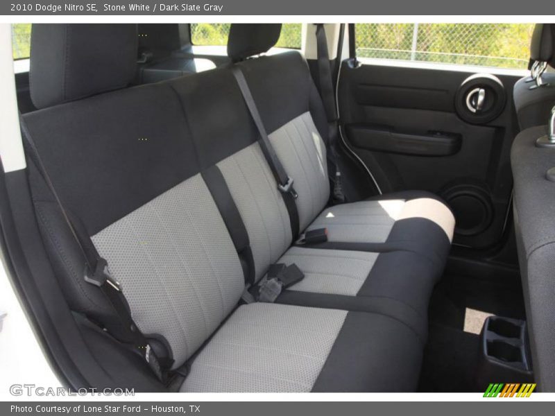Stone White / Dark Slate Gray 2010 Dodge Nitro SE