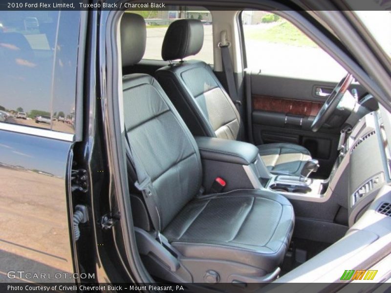 Tuxedo Black / Charcoal Black 2010 Ford Flex Limited
