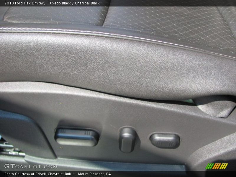 Tuxedo Black / Charcoal Black 2010 Ford Flex Limited