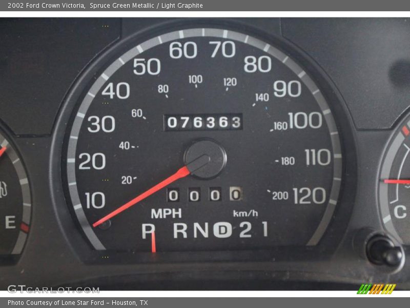 Spruce Green Metallic / Light Graphite 2002 Ford Crown Victoria