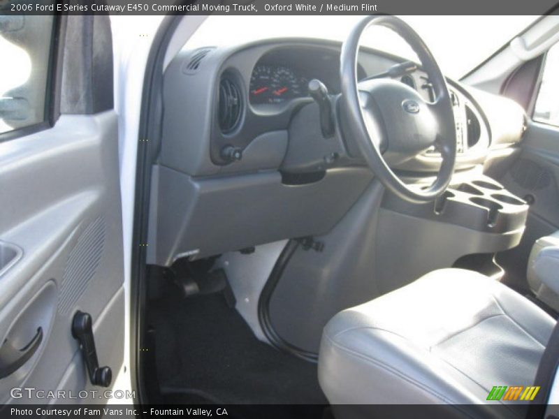 Oxford White / Medium Flint 2006 Ford E Series Cutaway E450 Commercial Moving Truck