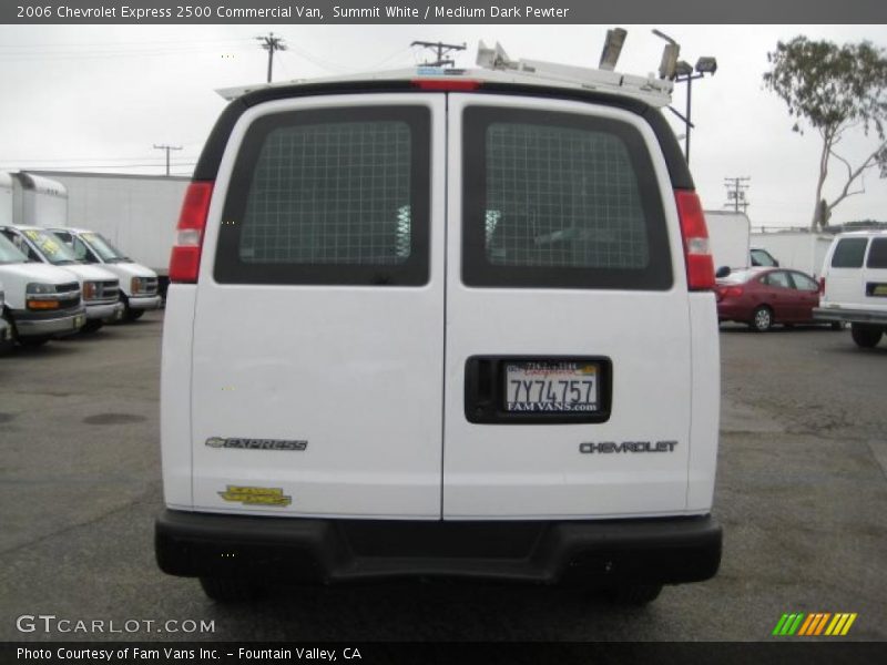 Summit White / Medium Dark Pewter 2006 Chevrolet Express 2500 Commercial Van