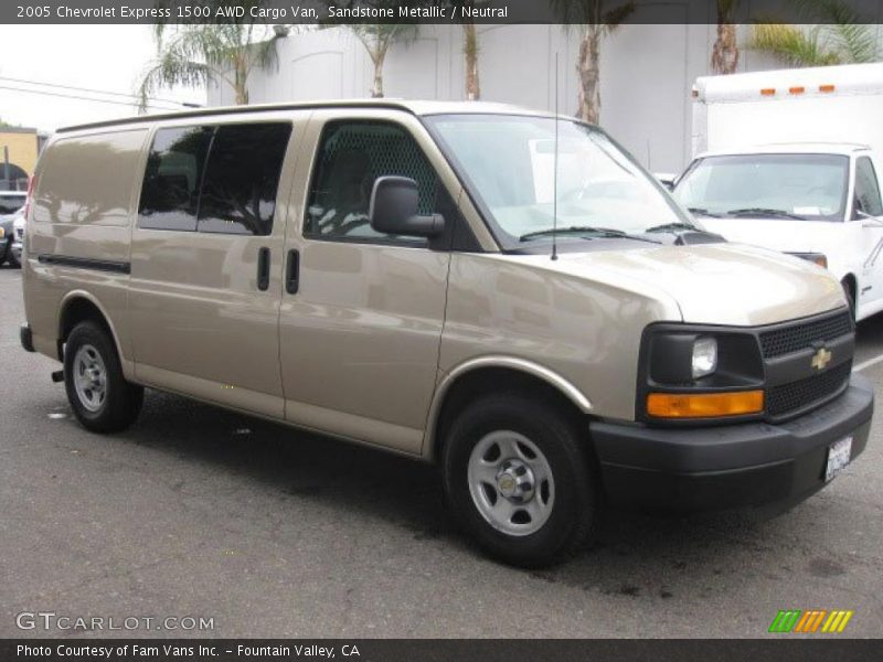 Sandstone Metallic / Neutral 2005 Chevrolet Express 1500 AWD Cargo Van