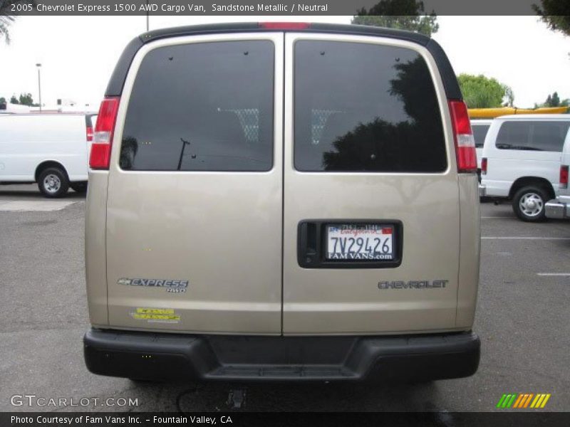 Sandstone Metallic / Neutral 2005 Chevrolet Express 1500 AWD Cargo Van