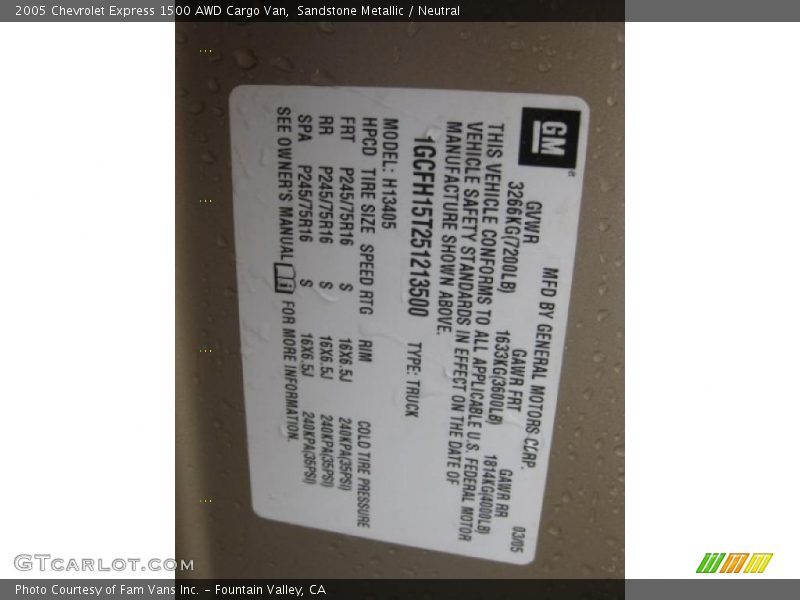 Sandstone Metallic / Neutral 2005 Chevrolet Express 1500 AWD Cargo Van