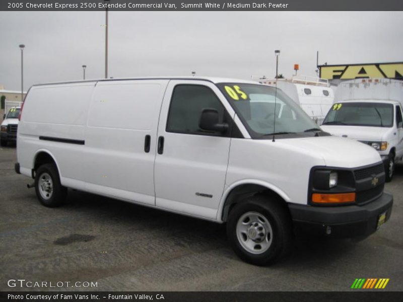 Summit White / Medium Dark Pewter 2005 Chevrolet Express 2500 Extended Commercial Van