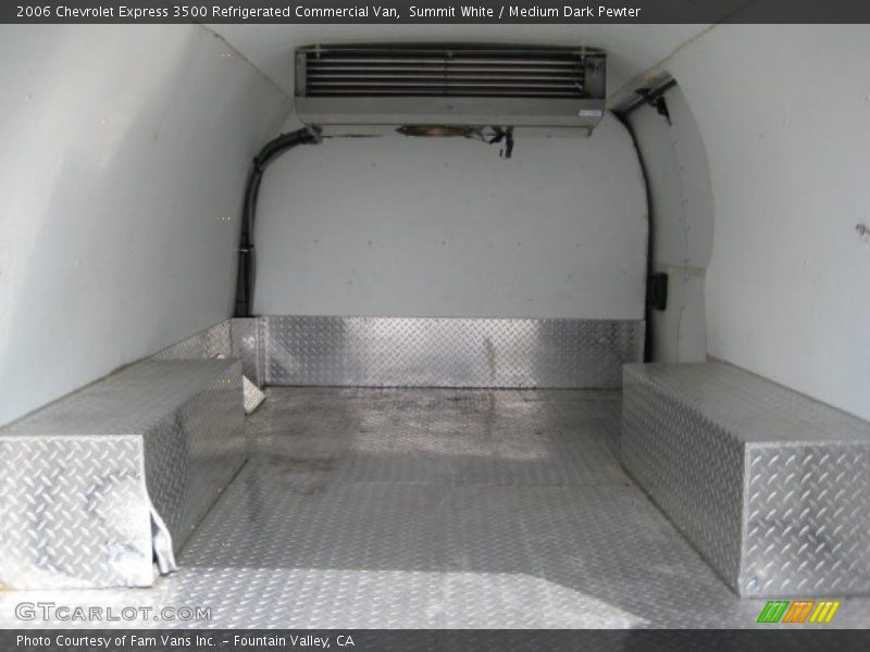 Summit White / Medium Dark Pewter 2006 Chevrolet Express 3500 Refrigerated Commercial Van