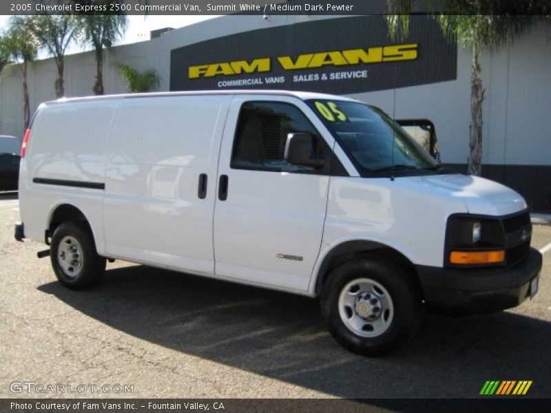 Summit White / Medium Dark Pewter 2005 Chevrolet Express 2500 Commercial Van