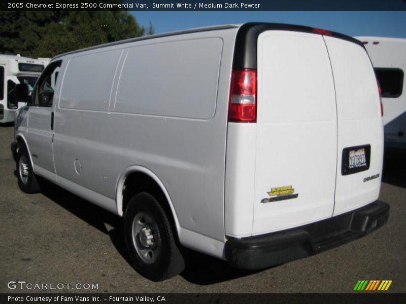Summit White / Medium Dark Pewter 2005 Chevrolet Express 2500 Commercial Van