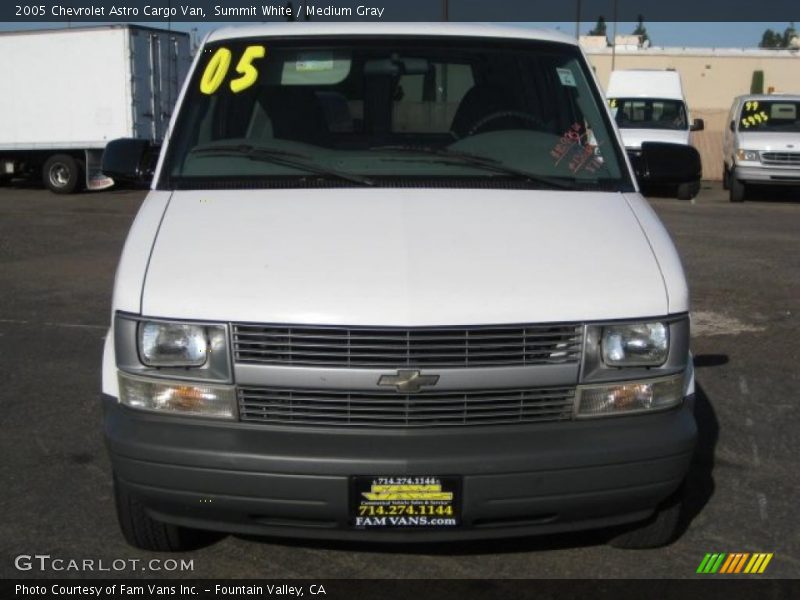 Summit White / Medium Gray 2005 Chevrolet Astro Cargo Van