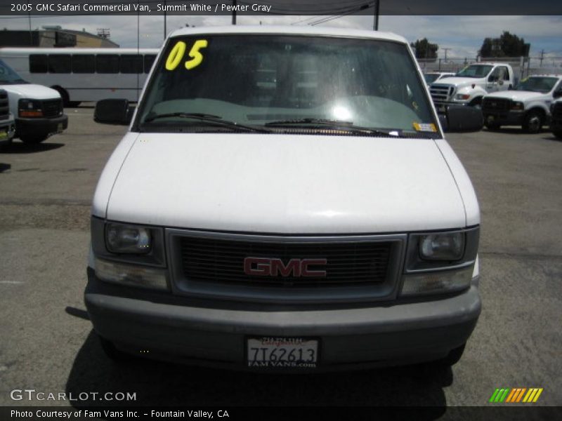 Summit White / Pewter Gray 2005 GMC Safari Commercial Van