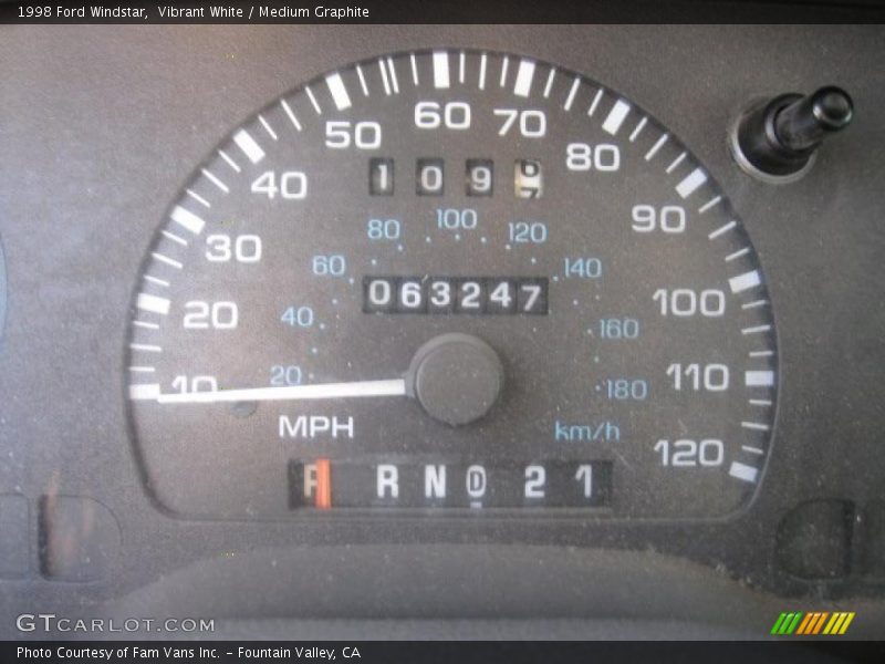 Vibrant White / Medium Graphite 1998 Ford Windstar
