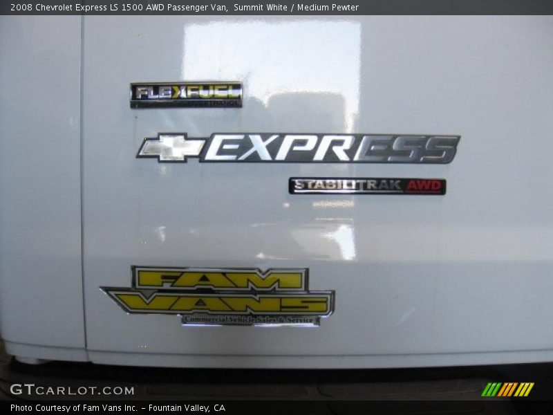 Summit White / Medium Pewter 2008 Chevrolet Express LS 1500 AWD Passenger Van