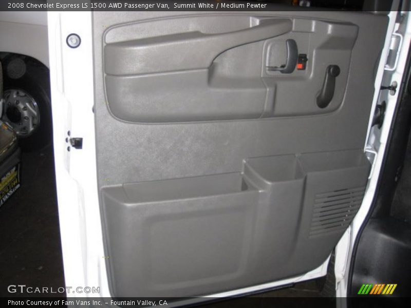 Summit White / Medium Pewter 2008 Chevrolet Express LS 1500 AWD Passenger Van