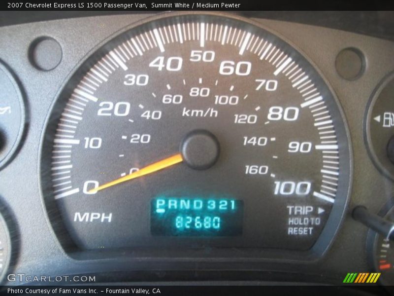 Summit White / Medium Pewter 2007 Chevrolet Express LS 1500 Passenger Van