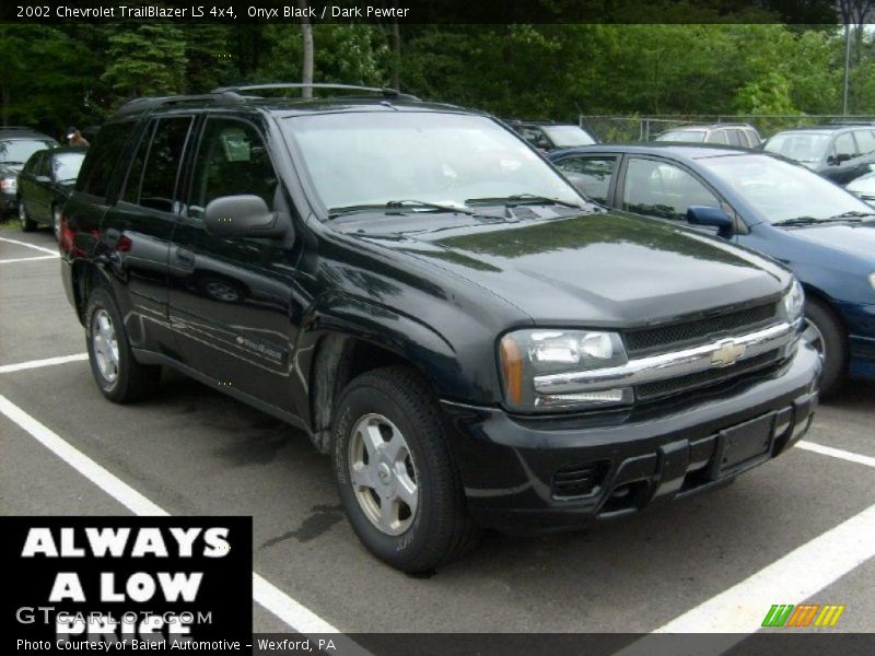 Onyx Black / Dark Pewter 2002 Chevrolet TrailBlazer LS 4x4