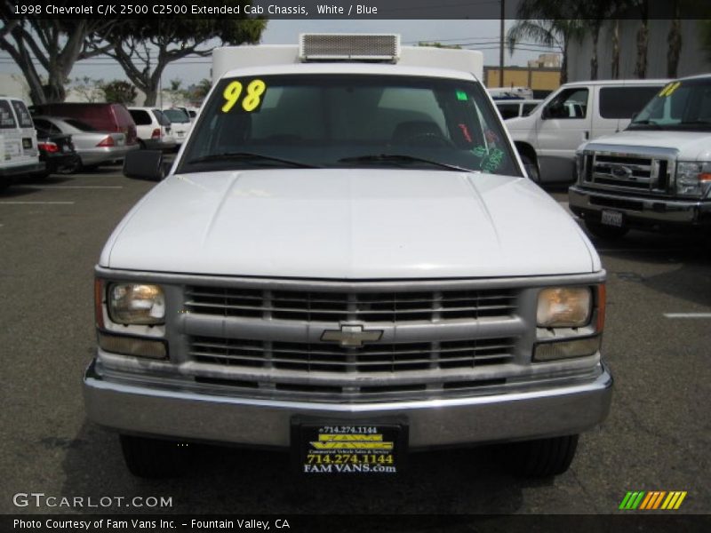 White / Blue 1998 Chevrolet C/K 2500 C2500 Extended Cab Chassis