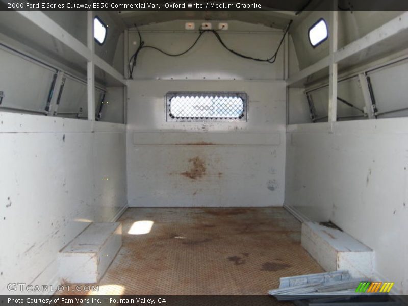 Oxford White / Medium Graphite 2000 Ford E Series Cutaway E350 Commercial Van