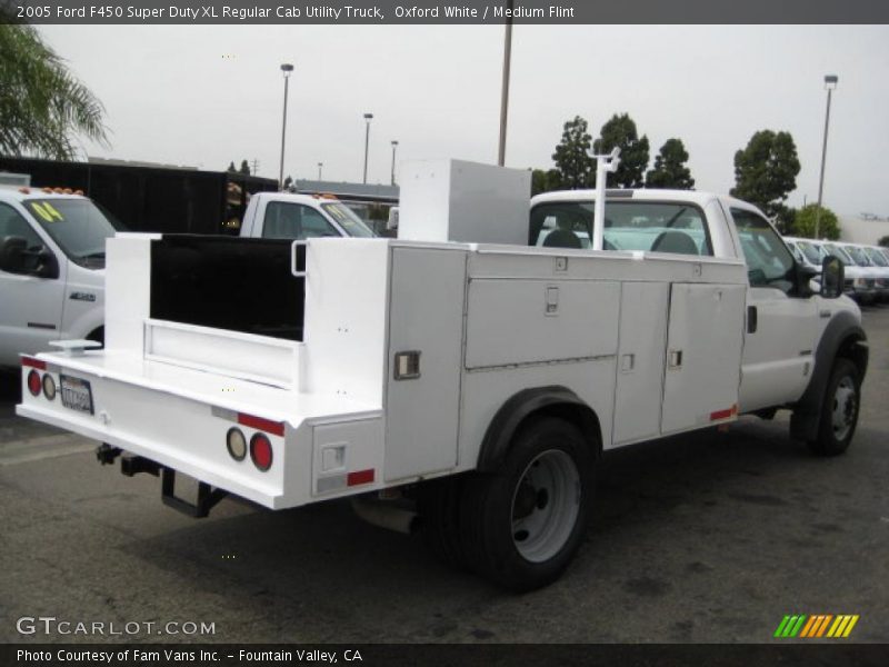 Oxford White / Medium Flint 2005 Ford F450 Super Duty XL Regular Cab Utility Truck