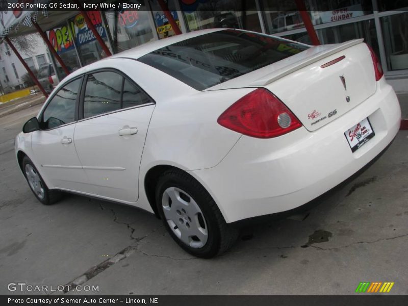 Ivory White / Ebony 2006 Pontiac G6 Sedan