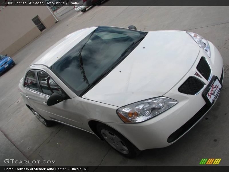 Ivory White / Ebony 2006 Pontiac G6 Sedan