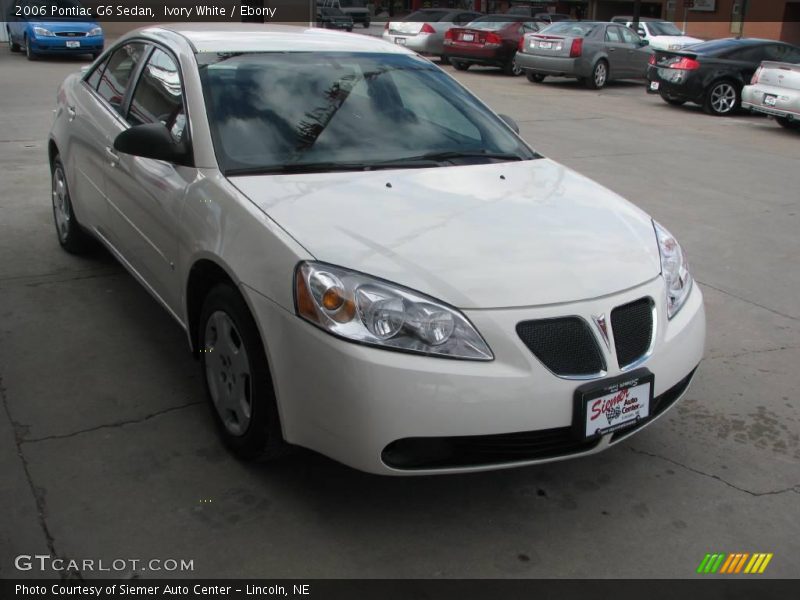 Ivory White / Ebony 2006 Pontiac G6 Sedan