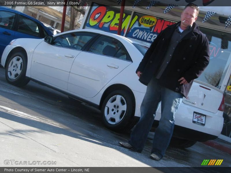 Ivory White / Ebony 2006 Pontiac G6 Sedan