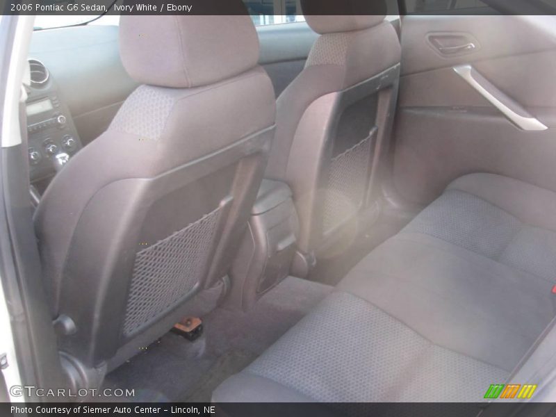 Ivory White / Ebony 2006 Pontiac G6 Sedan