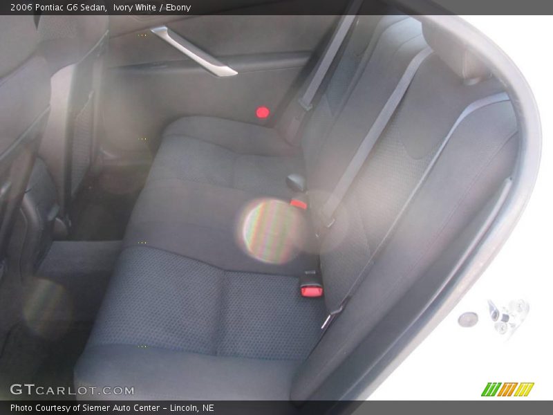 Ivory White / Ebony 2006 Pontiac G6 Sedan