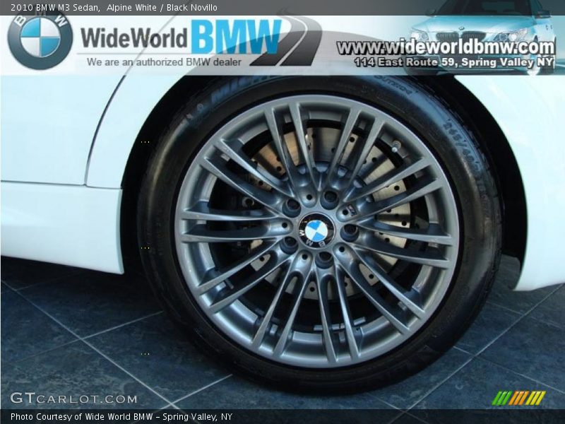 Alpine White / Black Novillo 2010 BMW M3 Sedan